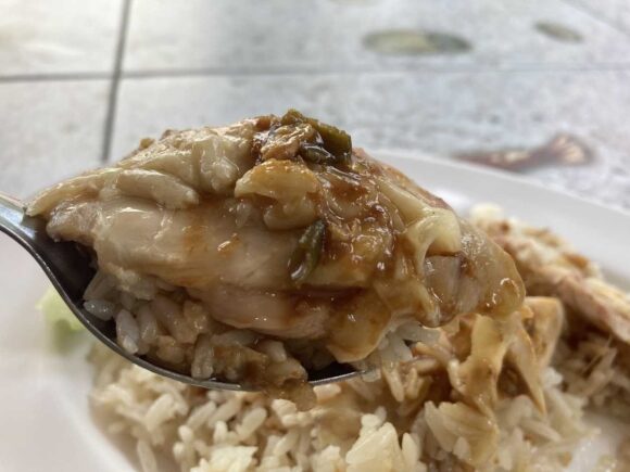 デーンカオマンガイ(Dan Chicken Rice)おすすめ①カオマンガイ(茹で鶏)