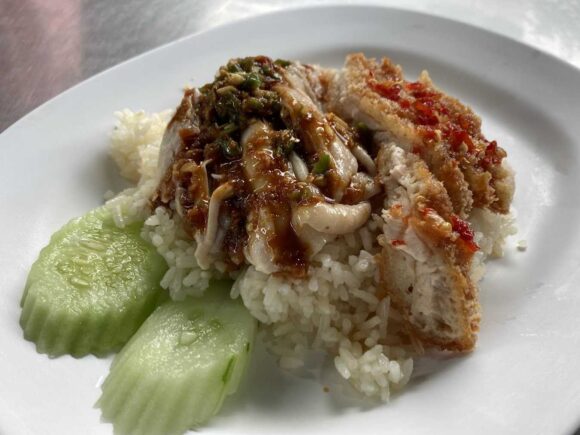 カオマンガイナンタラーム(Chicken Rice Nan Ta Ram)おすすめ①ミックスカオマンガイ