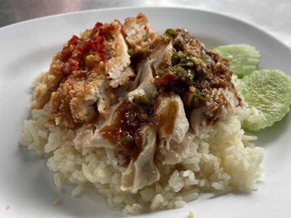 カオマンガイナンタラーム(Chicken Rice Nan Ta Ram)おすすめ①ミックスカオマンガイ