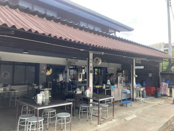 カオマンガイナンタラーム(Chicken Rice Nan Ta Ram)の行き方や営業時間・定休日・注意点