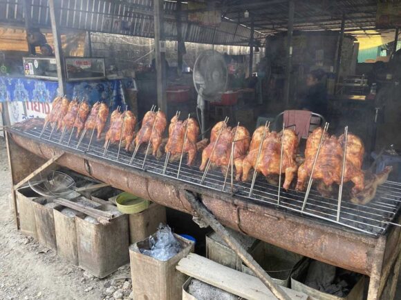 ガイヤーン ウィチェンブリー(Wichian Buri Grilled Chicken)の行き方や営業時間・定休日・注意点