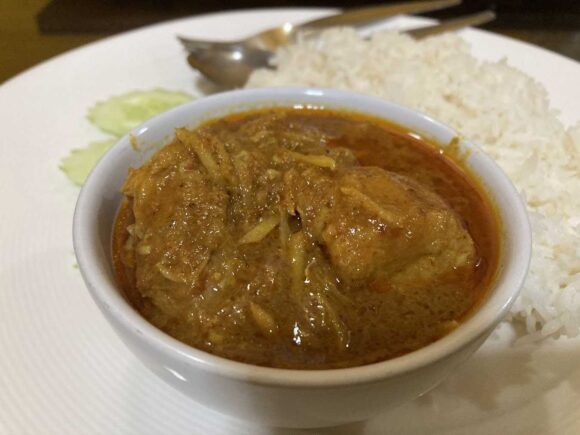 ジョークソムペット（Jok Som Phet）おすすめ④ゲーンハンレー（タイ北部名物カレー）