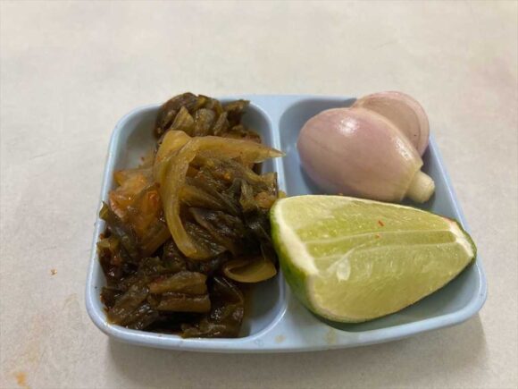 カオソーイイスラム(KhaoSoi Islam)おすすめ①牛肉のカオソーイ