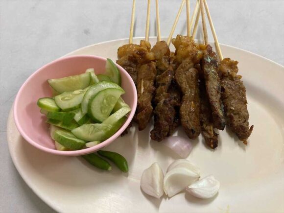 カオソーイイスラム(KhaoSoi Islam)おすすめ②牛サテ