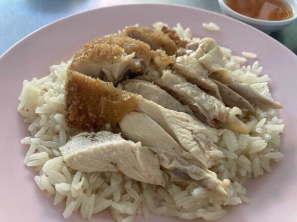 グリットオーチャー/發栄（Krit Ocha Chicken rice）おすすめ②ミックスカオマンガイ