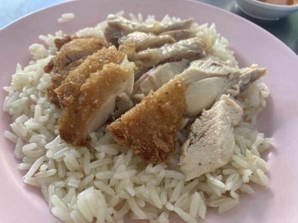 グリットオーチャー/發栄（Krit Ocha Chicken rice）おすすめ②ミックスカオマンガイ