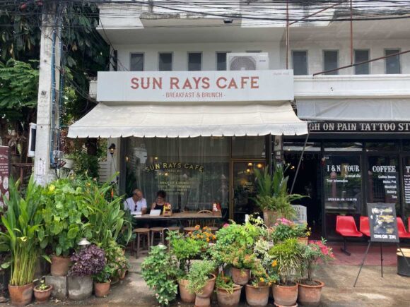 チェンマイ旧市街おすすめカフェ⑥Sun Rays Cafe