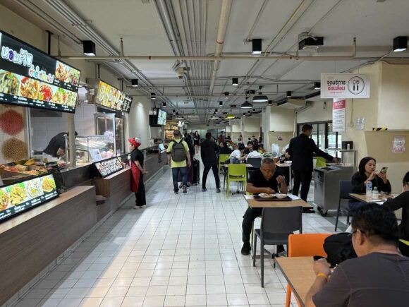 ドンムアン空港おすすめ格安フードコート「Magic Food Park」の行き方や利用方法