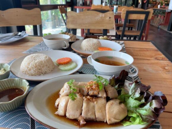 Akai8 (อาไก่แปด)おすすめカオマンガイ