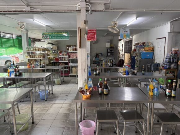 カオソーイイスラム(KhaoSoi Islam)の場所や行き方・駐車場・営業時間