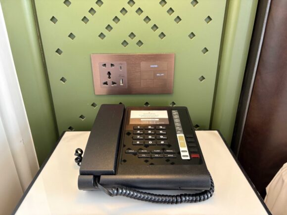 インターコンチネンタル チェンマイ ザ メーピンの客室レビュー (ツインプレミアム)