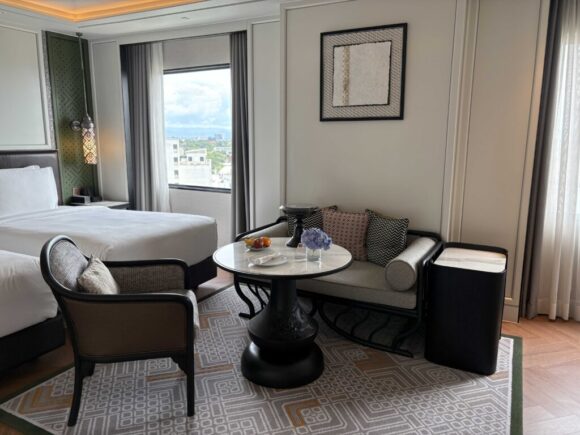 インターコンチネンタル チェンマイ ザ メーピンの客室レビュー (ツインプレミアム)