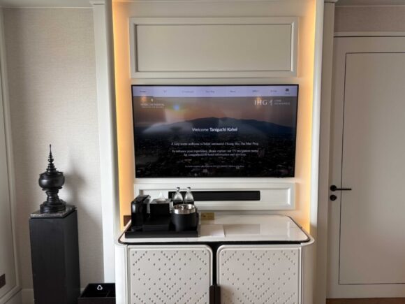 インターコンチネンタル チェンマイ ザ メーピンの客室レビュー (ツインプレミアム)