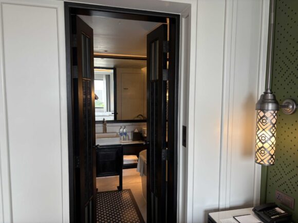 インターコンチネンタル チェンマイ ザ メーピンの客室レビュー (ツインプレミアム)