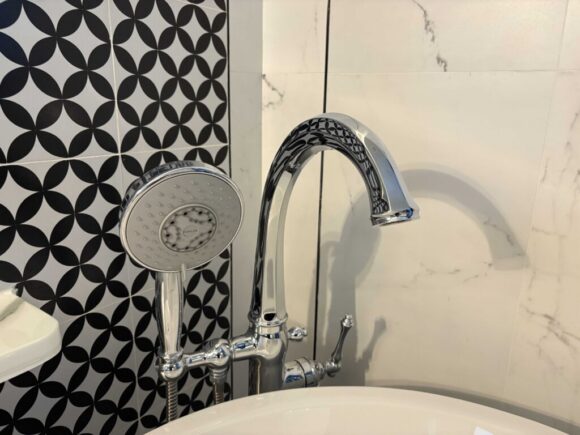 インターコンチネンタル チェンマイ ザ メーピンの客室レビュー (ツインプレミアム)