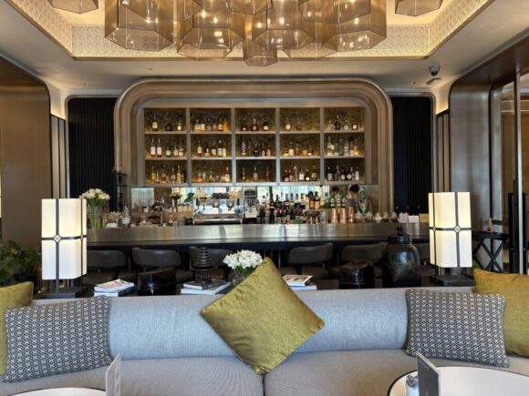 インターコンチネンタル チェンマイ ザ メーピンのロビーラウンジ(Kam Lobby Lounge)