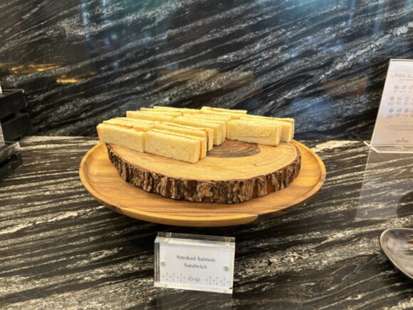 Club InterContinental(インターコンチネンタルチェンマイ)のアフタヌーンティー