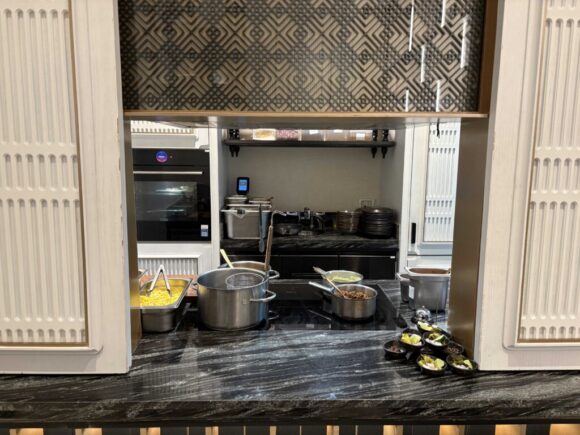 Club InterContinental(インターコンチネンタルチェンマイ)のイブニングカクテル