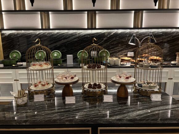 Club InterContinental(インターコンチネンタルチェンマイ)のイブニングカクテル