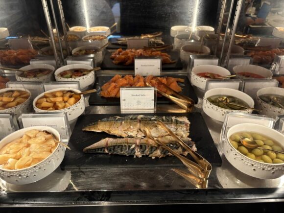 Club InterContinental(インターコンチネンタルチェンマイ)のイブニングカクテル