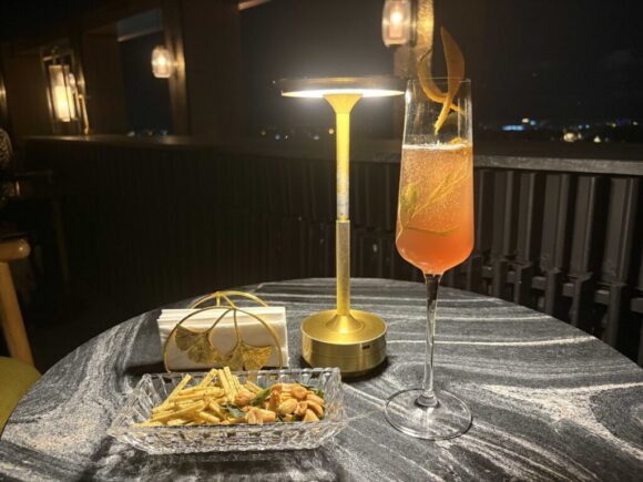 インターコンチネンタル チェンマイ ザ メーピンおすすめルーフトップバー(HONG’s Sky Bar )
