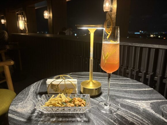 インターコンチネンタル チェンマイ ザ メーピンおすすめルーフトップバー(HONG’s Sky Bar )