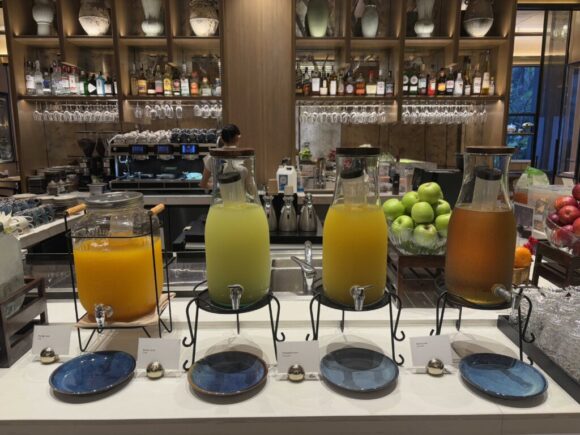 インターコンチネンタル チェンマイ ザ メーピンおすすめ朝食ブッフェバイキング