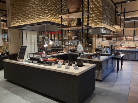 インターコンチネンタル チェンマイ ザ メーピンおすすめ朝食ブッフェバイキング