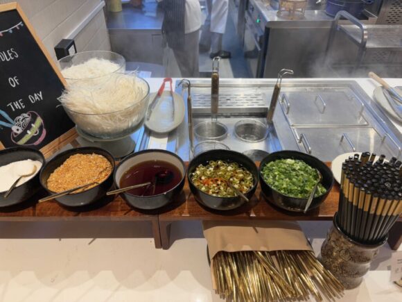 インターコンチネンタル チェンマイ ザ メーピンおすすめ朝食ブッフェバイキング