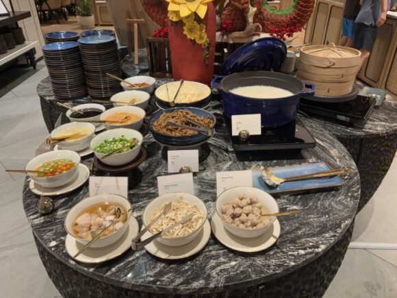 インターコンチネンタル チェンマイ ザ メーピンおすすめ朝食ブッフェバイキング