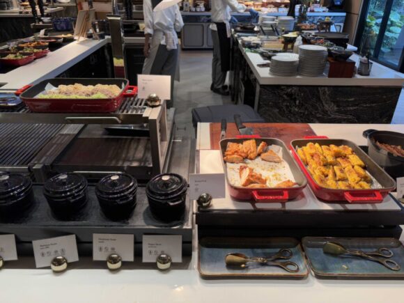 インターコンチネンタル チェンマイ ザ メーピンおすすめ朝食ブッフェバイキング