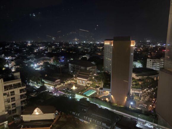 インターコンチネンタル チェンマイ ザ メーピンの客室レビュー (ツインプレミアム)