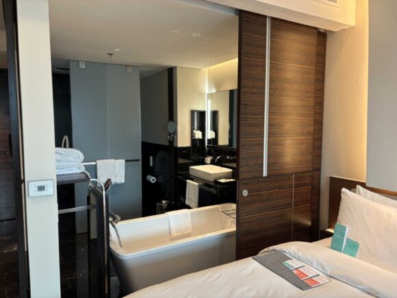 ル・メリディアン バンコクの客室レビュー（デラックスツイン/クラブフロア）