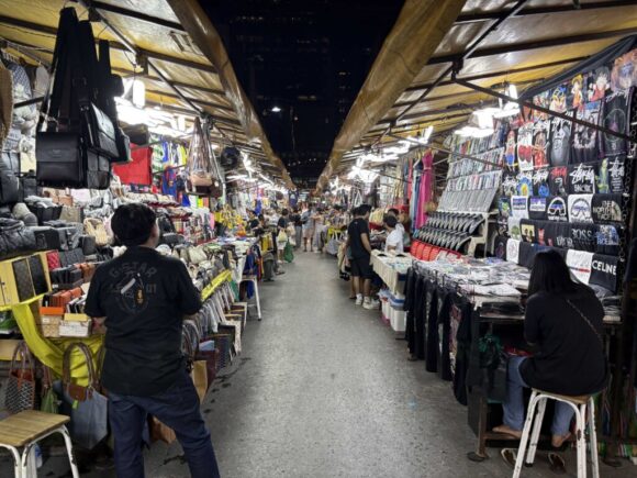 Le Meridien Bangkok周辺のおすすめスポットや見どころ