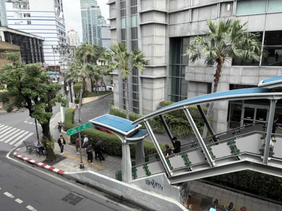 バンコク・マリオットホテル・スクンビットのアクセス・駐車場・チェックイン/アウト時間