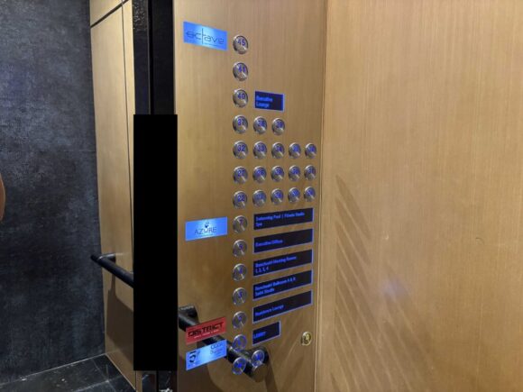 バンコクの夜景を一望できる人気ルーフトップバー「オクターブ」