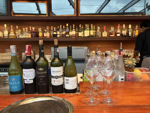 45階はレストランOCTAVE ROOFTOP LOUNGE AND BAR