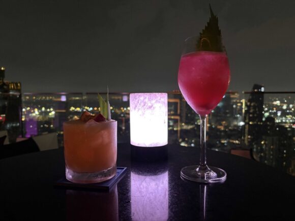 Octave Rooftop Lounge and Bar（49階）の雰囲気やメニュー＆注意点