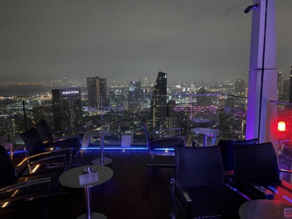 Octave Rooftop Lounge and Bar（49階）の雰囲気やメニュー＆注意点