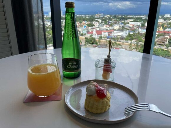 メリアチェンマイのクラブラウンジ(アフタヌーンティー)