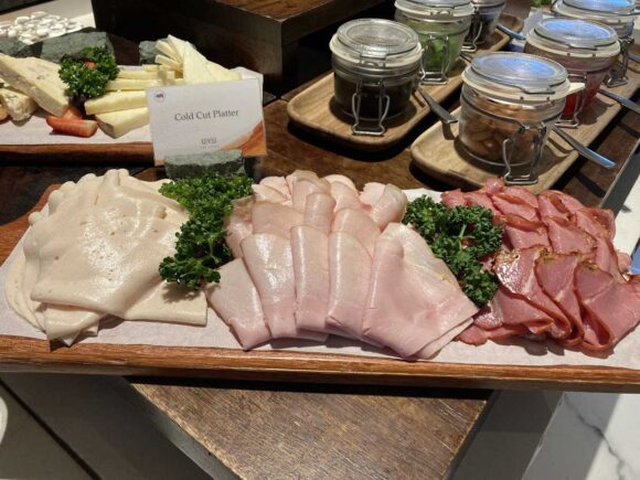 メリアチェンマイのクラブラウンジ(カクテルタイム)