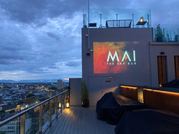 メリアチェンマイ(Melia Chiang Mai)おすすめルーフトップバー（Mai The Sky Bar）