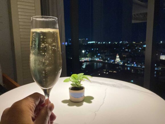 メリアチェンマイのクラブラウンジ(カクテルタイム)